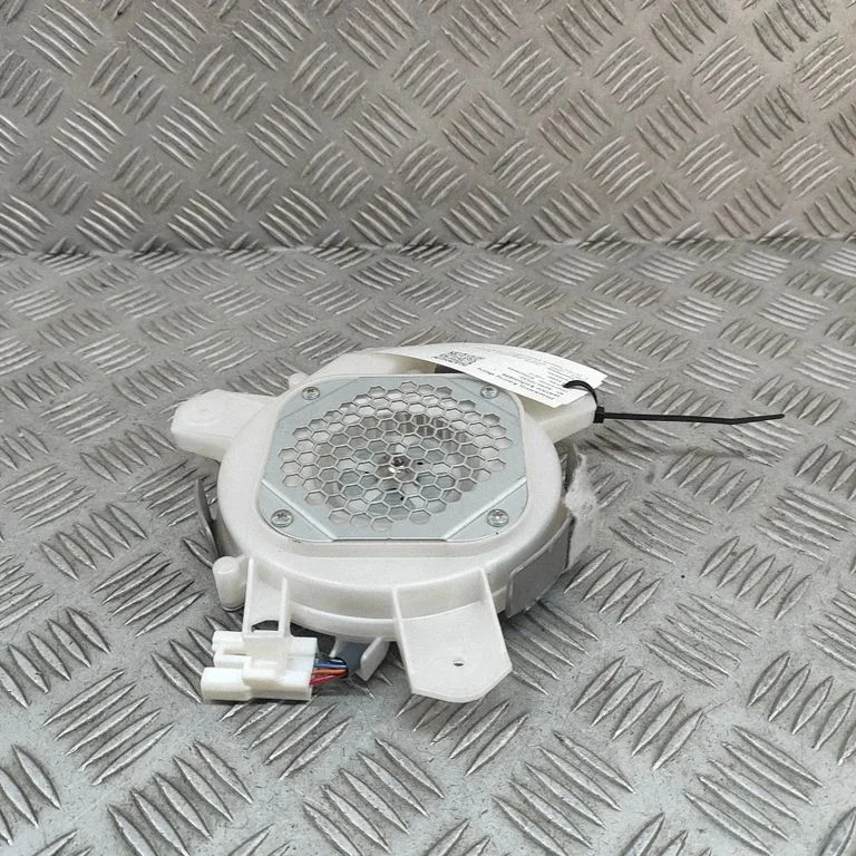 Cita salona detaļa 8586030010