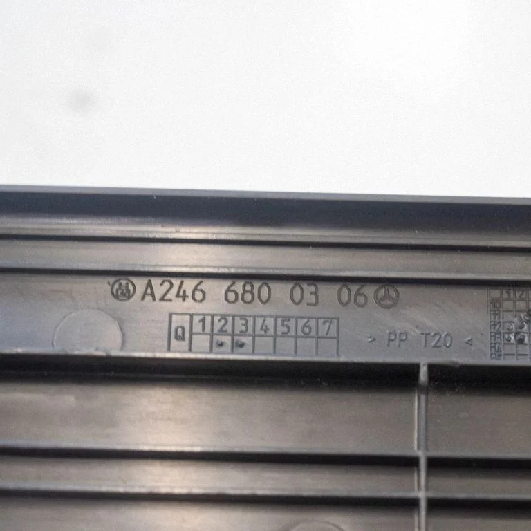 Cita salona detaļa A2466800306