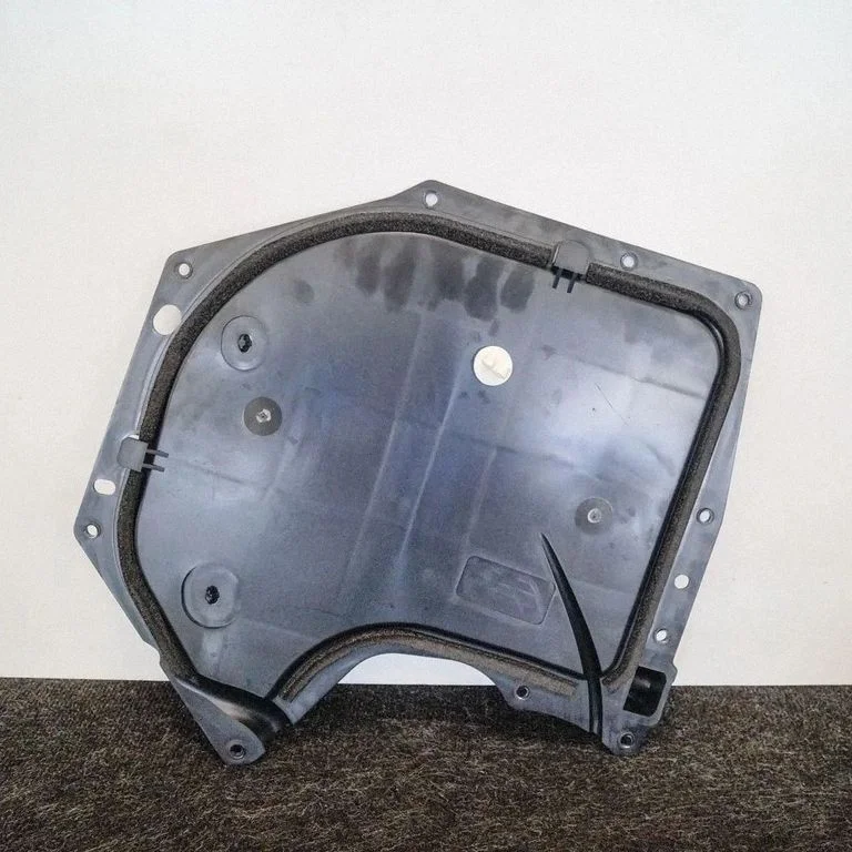 Cita salona detaļa 100997500E