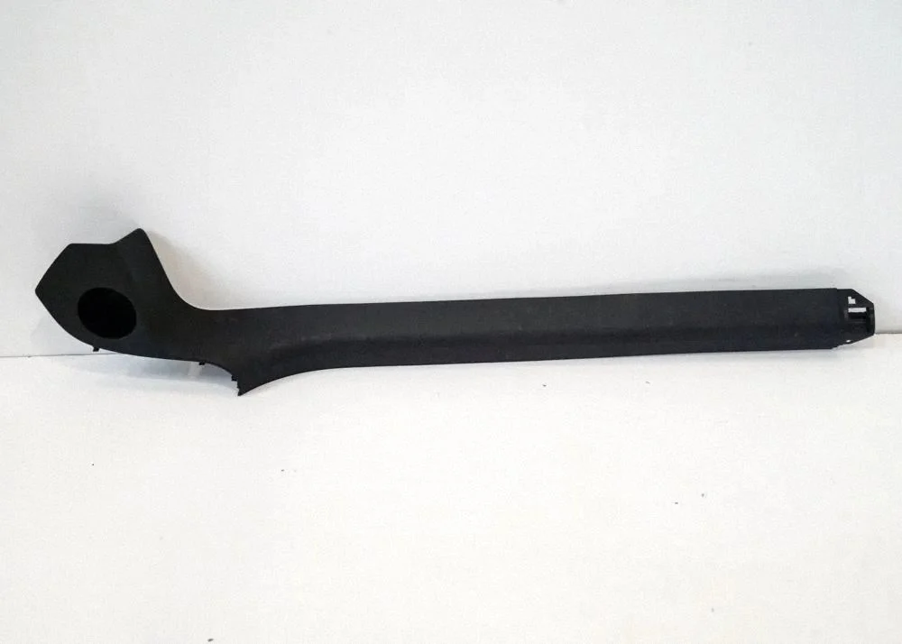 Cita salona detaļa 8T0853906A