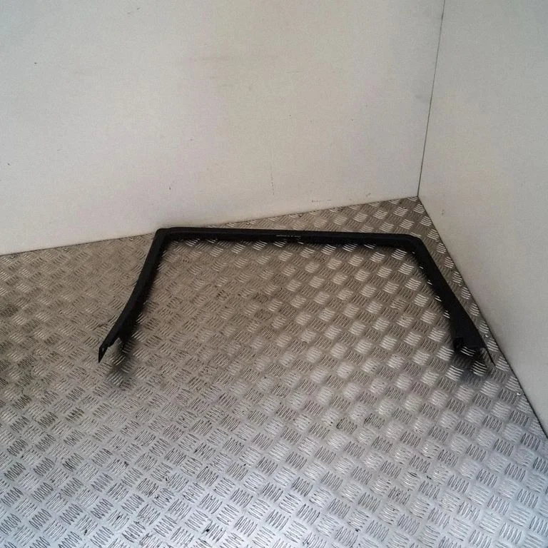 Cita salona detaļa 4L0867672