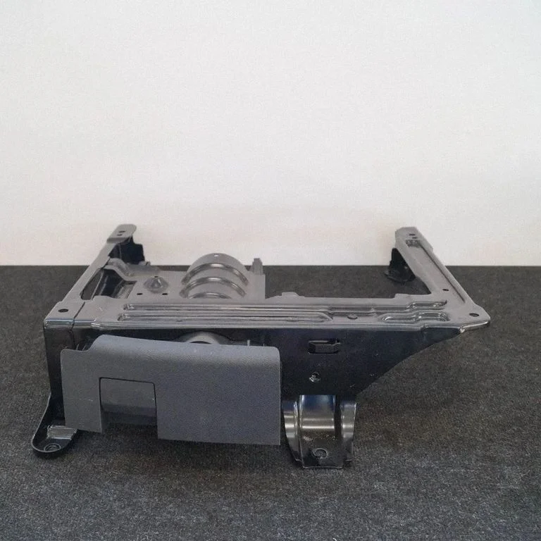 Cita salona detaļa 7L0881678G