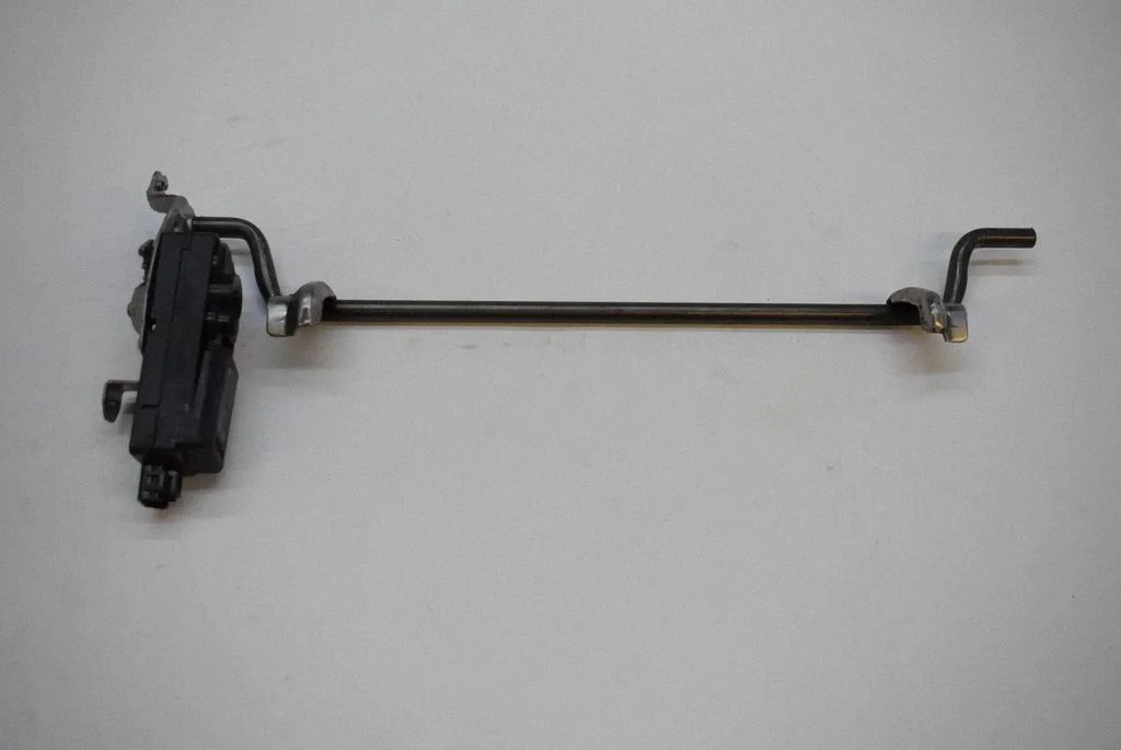 Cita salona detaļa – Lexus GS 300 350 430 450H (2005-2012)