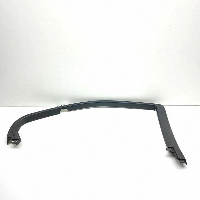 Other exterior part 6767450090 – Lexus LS UCF30 (2001-2007)