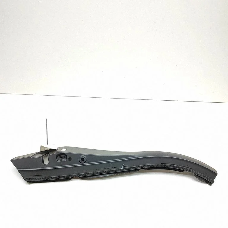 Other exterior part 6772150090 – Lexus LS UCF30 (2001-2007)