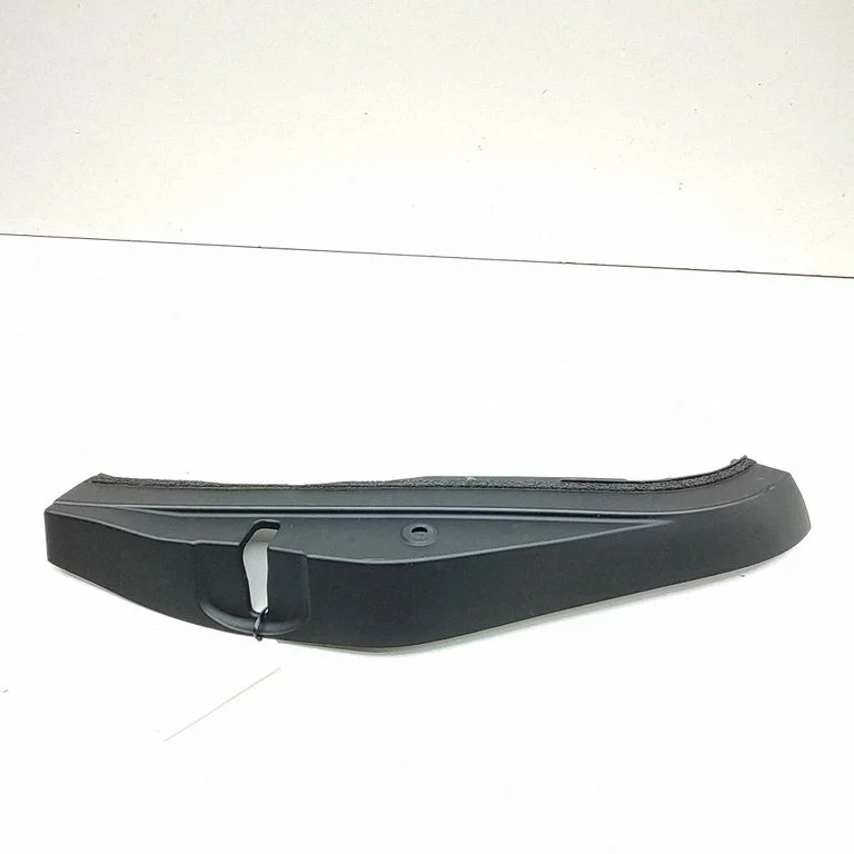 Other exterior part 6771250010 – Lexus LS UCF30 (2001-2007)