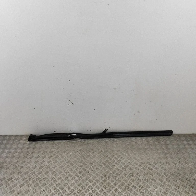 Other exterior part 101221700C