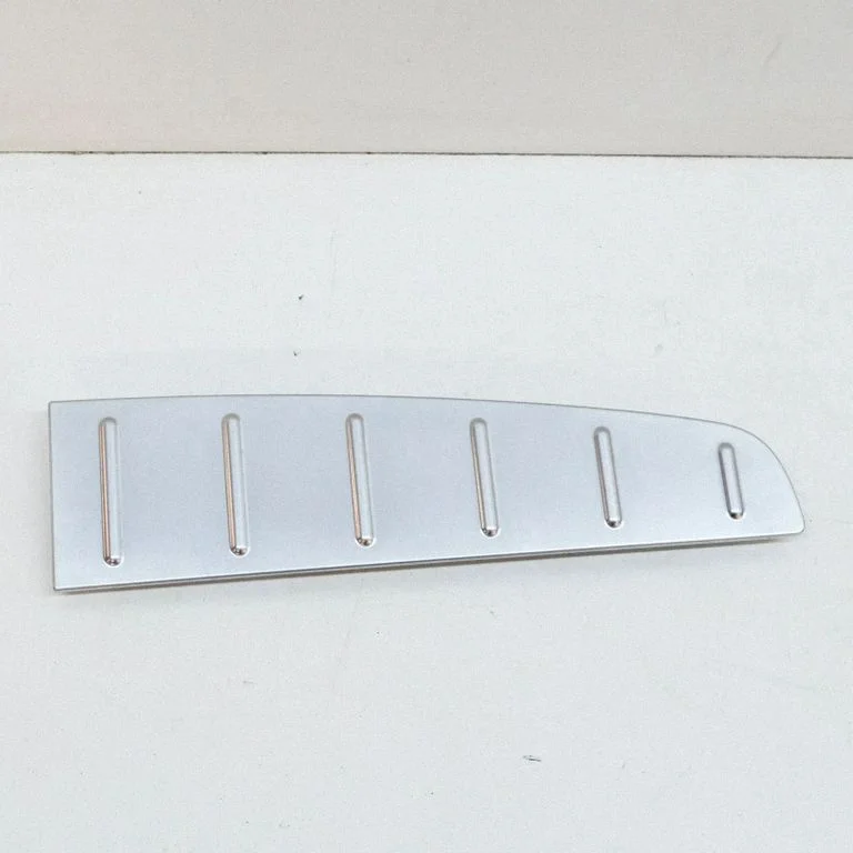 Other exterior part 105038300B