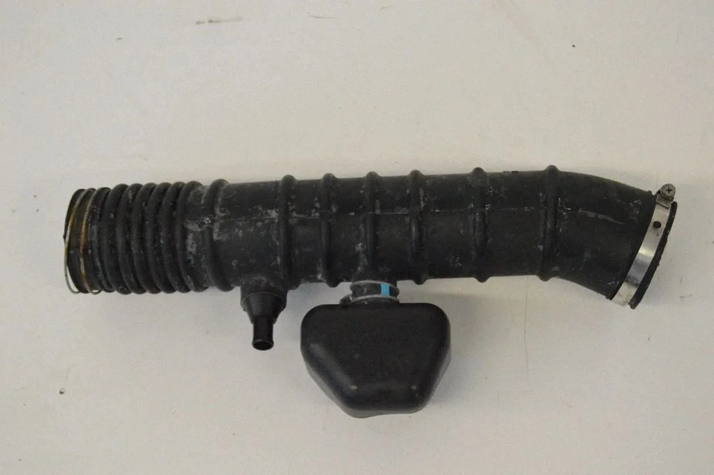 Muu mootoriruumi osa – Lexus GS 300 350 430 450H (2005-2012)