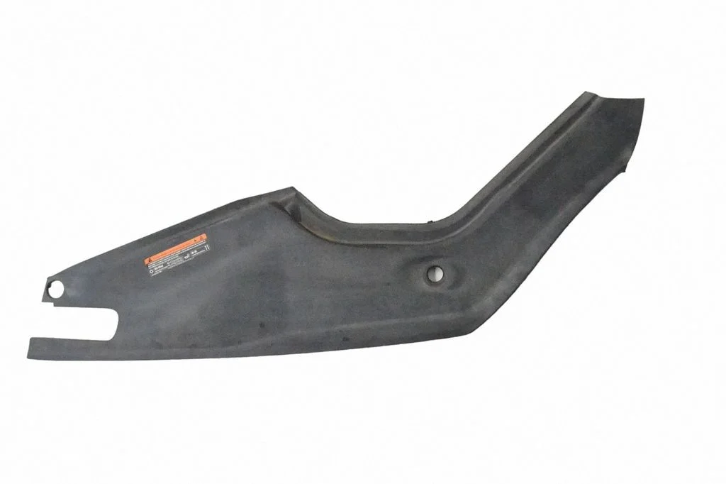 Other engine bay part 100632800F