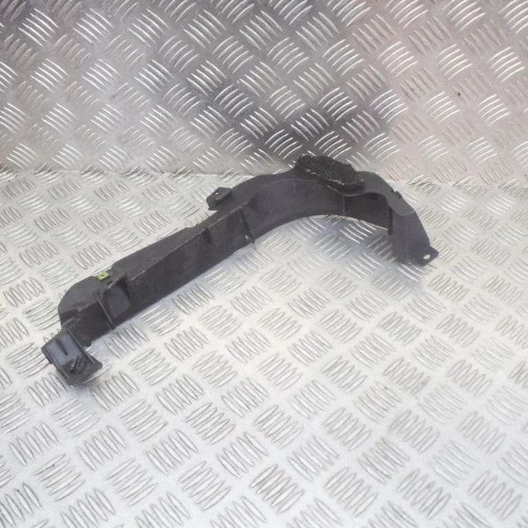 Cita motora nodalījuma detaļa 97057241401
