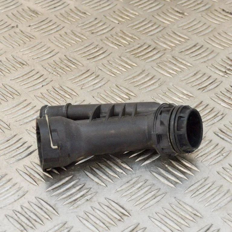 Cita motora nodalījuma detaļa 04L121026Q