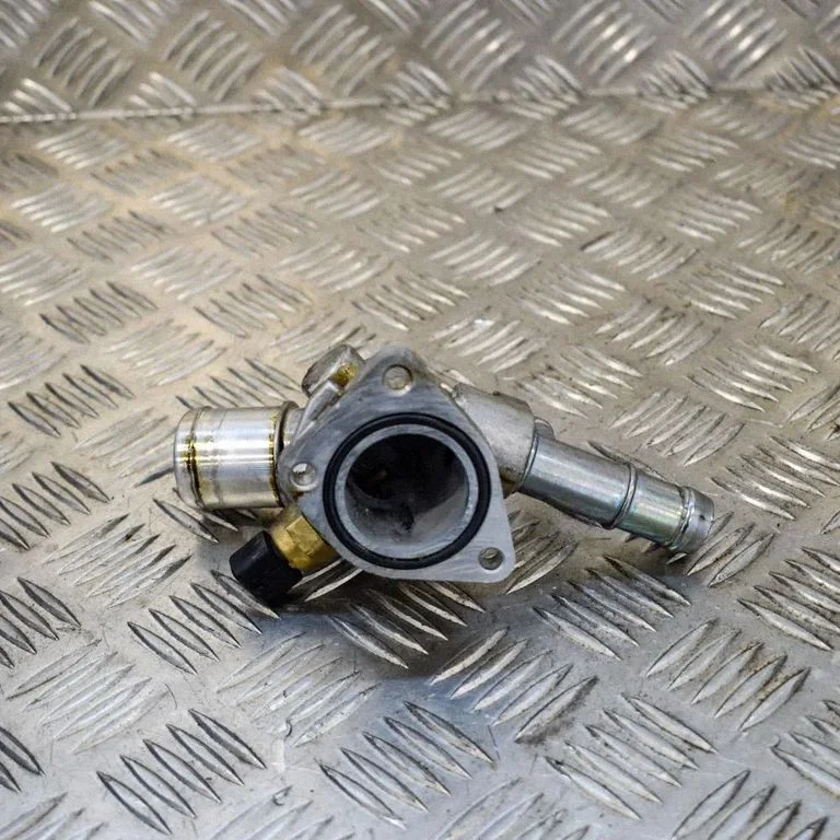Cita motora nodalījuma detaļa