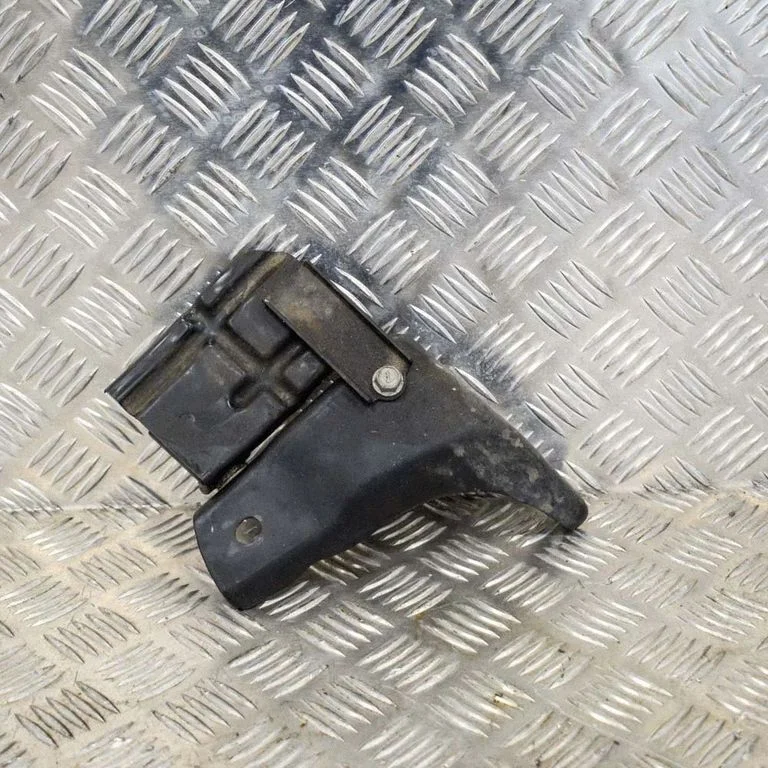 Cita motora nodalījuma detaļa