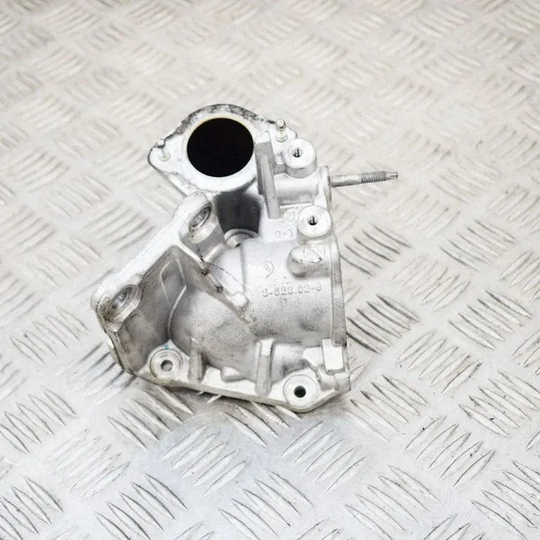 Muu mootoriruumi osa 3523028 – Dacia Duster (2010-2017)