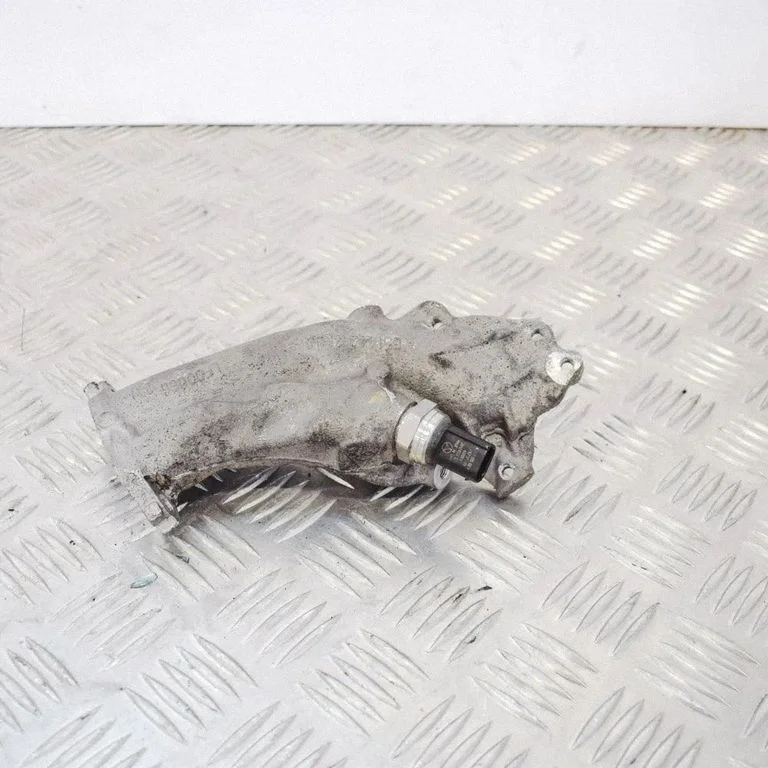 Cita motora nodalījuma detaļa A6511402108