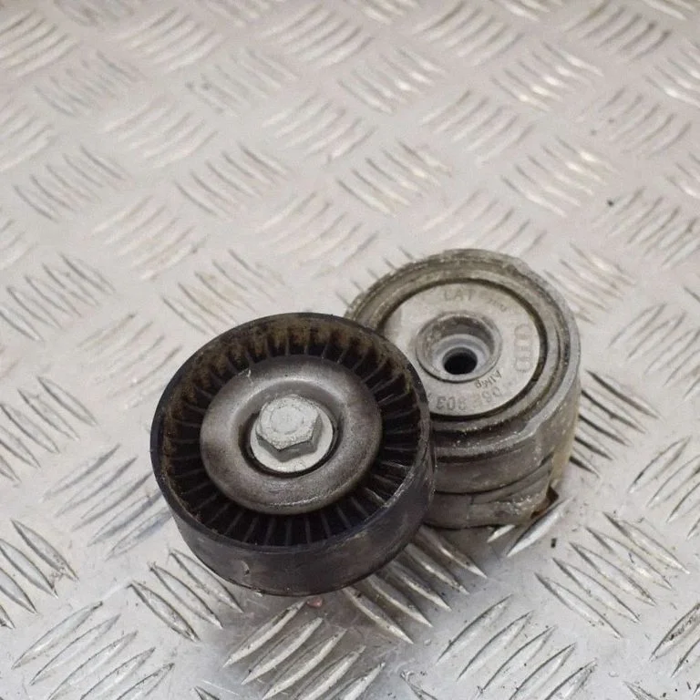 Cita motora nodalījuma detaļa 06E903133R