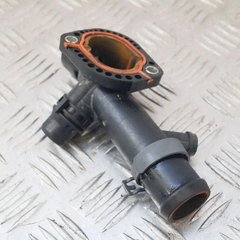Muu mootoriruumi osa – Audi A4 Allroad B8 (2008-2016)