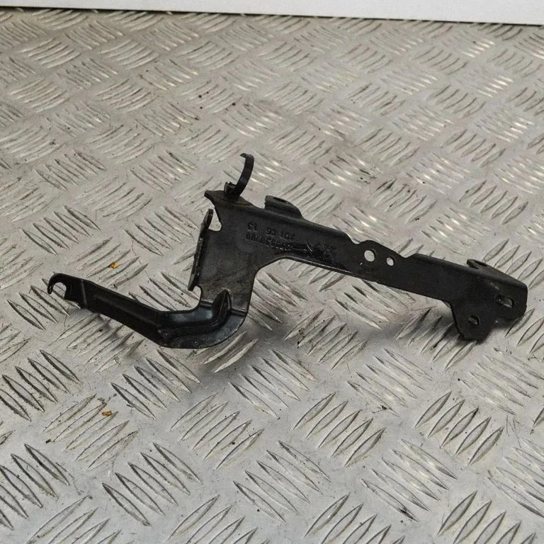 Cita motora nodalījuma detaļa 9673538980