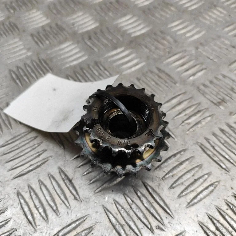 Cita motora nodalījuma detaļa 8518189