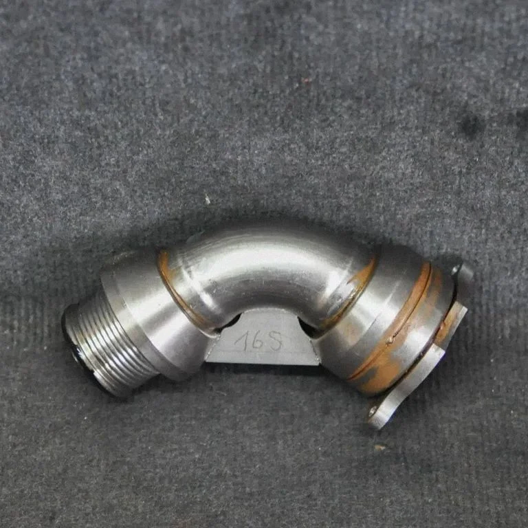 Cita motora nodalījuma detaļa 04L131111K