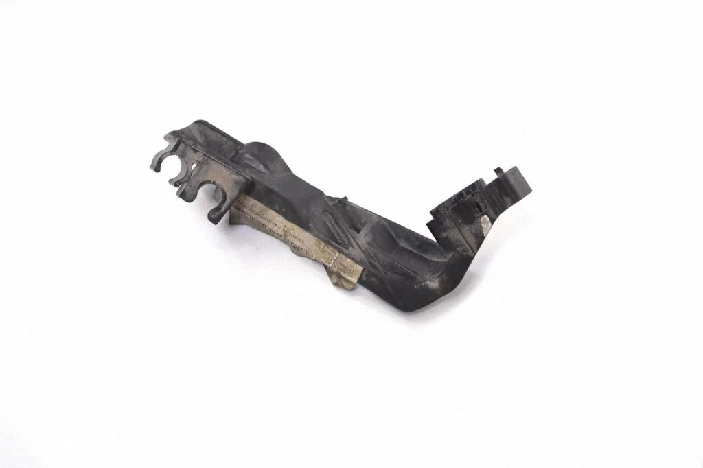Cita motora nodalījuma detaļa A2135461100