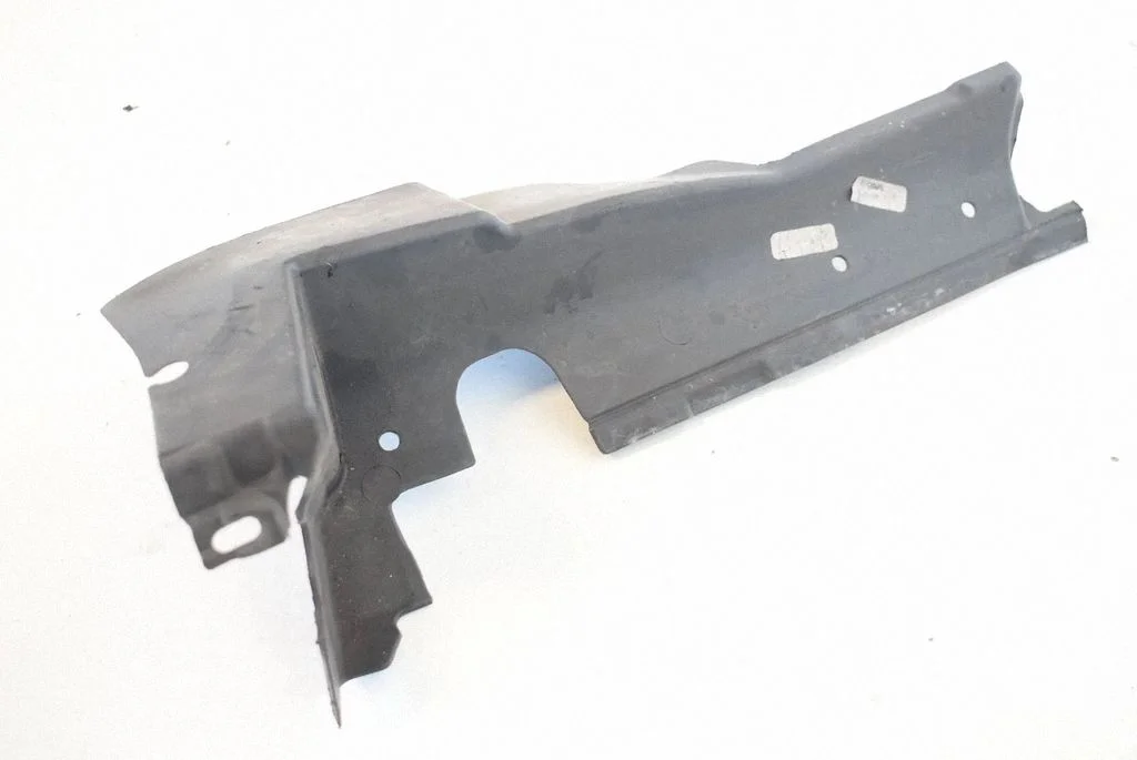 Cita motora nodalījuma detaļa 04806236AG