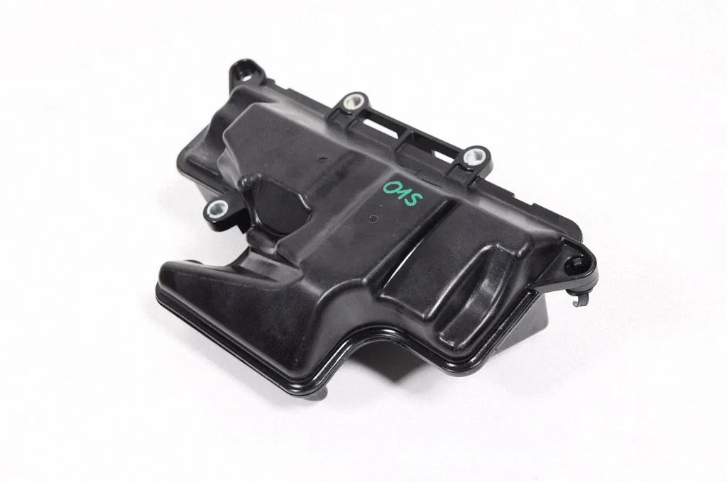 Other engine bay part 06M131541B
