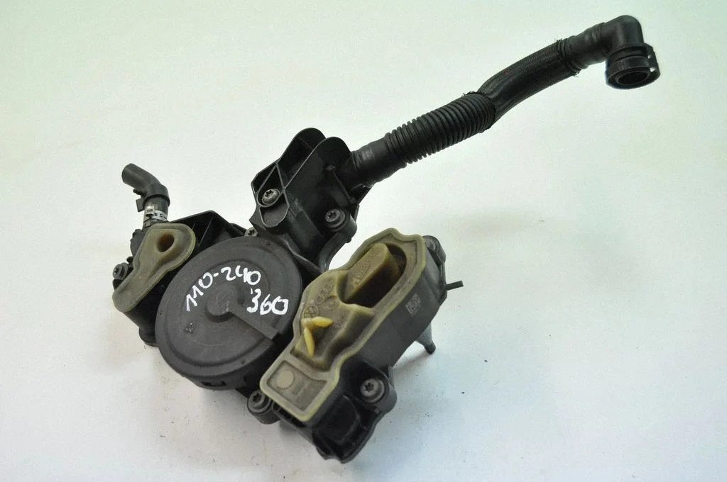 Cita motora nodalījuma detaļa 06K103495C