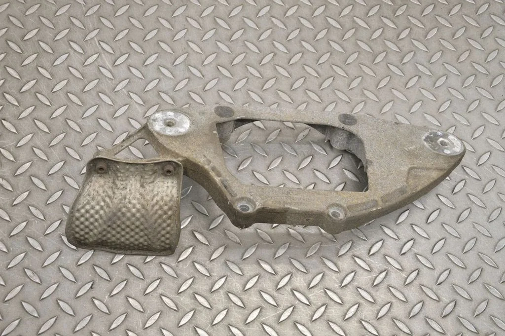 Rear differential/diff mount bracket 8K0599287G