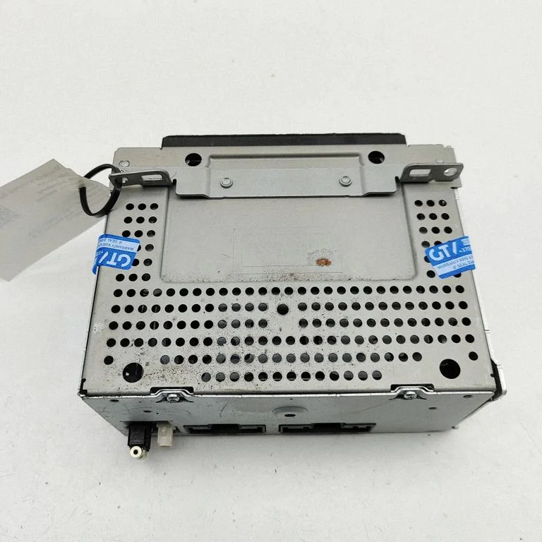 Radio/CD/DVD atskaņotājs/navigācija GK2T18C815HG