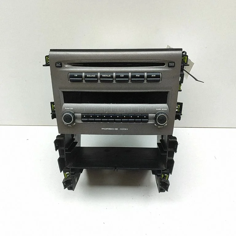 Radio/CD/DVD/GPS head unit 99755311101