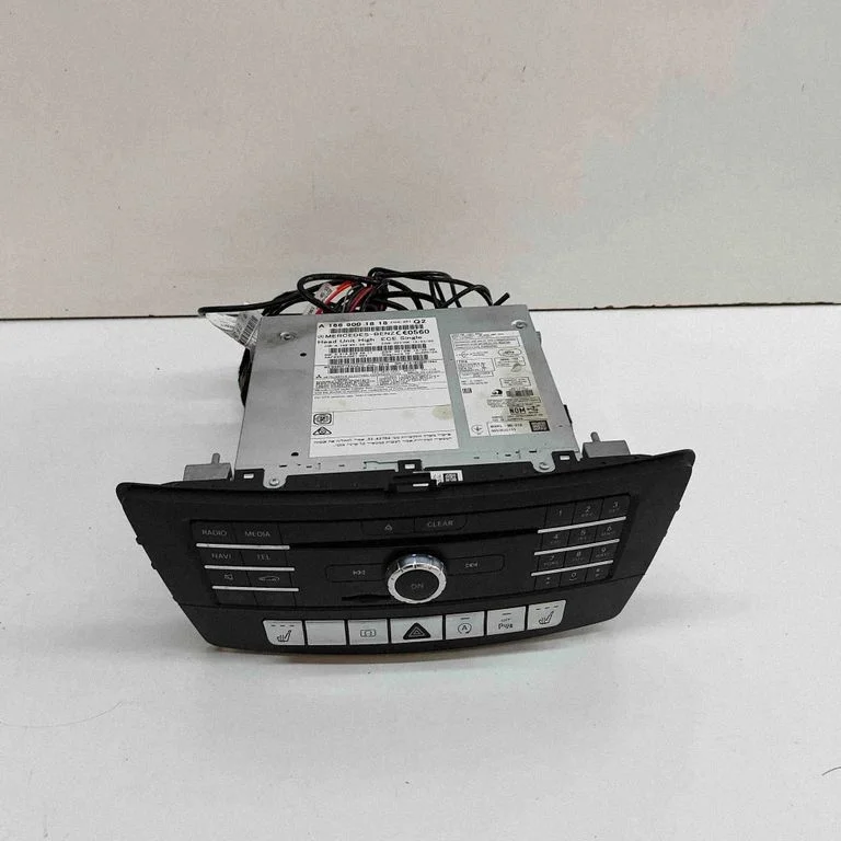 Radio/CD/DVD atskaņotājs/navigācija A1669010805