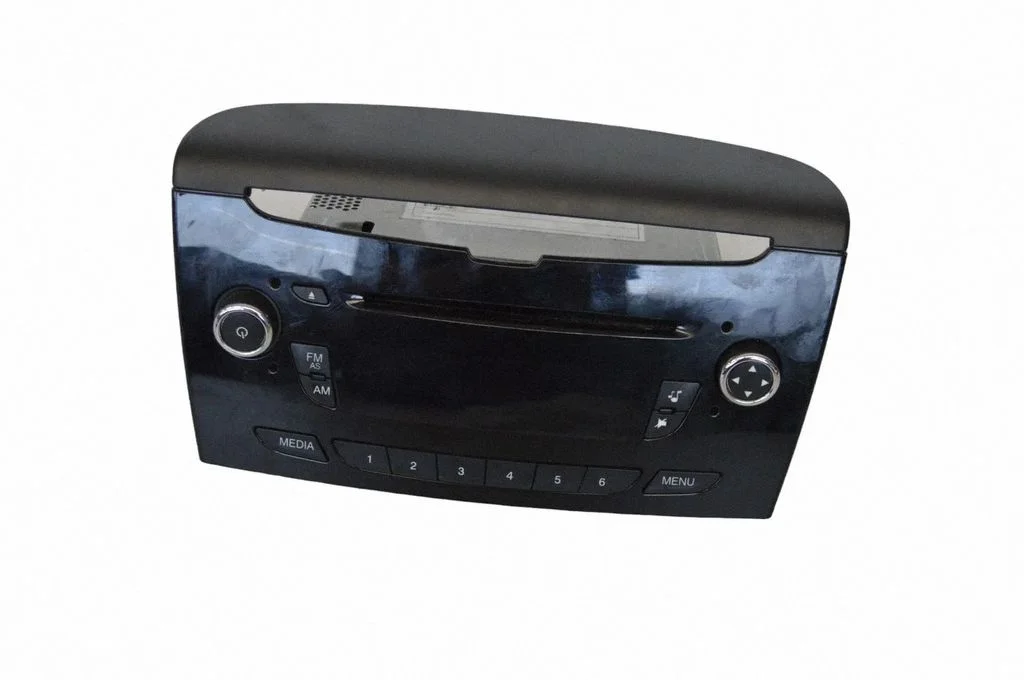Radio/CD/DVD/GPS head unit 7649393316 – Chrysler Ypsilon (2011-2015)