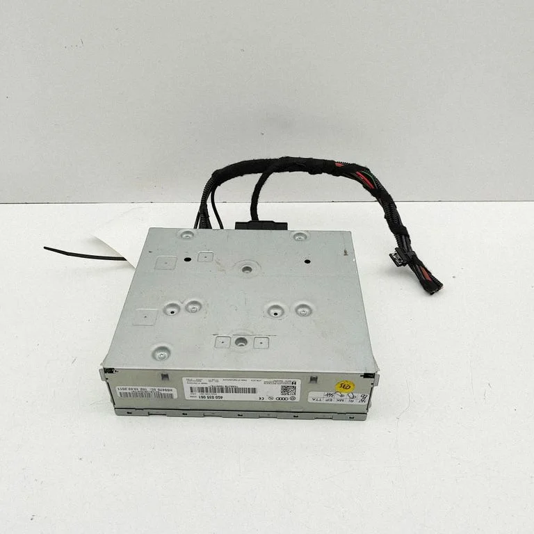 Radio/CD/DVD atskaņotājs/navigācija 4G0035061