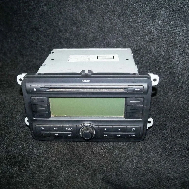 Radio/CD/DVD atskaņotājs/navigācija – Skoda Roomster (5J) (2006-2015)