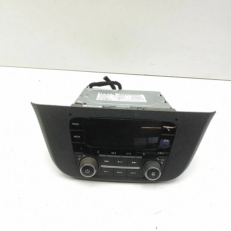 Raadio / CD/DVD-mängija / navigatsioon – Iveco Daily 6th gen (2014-)
