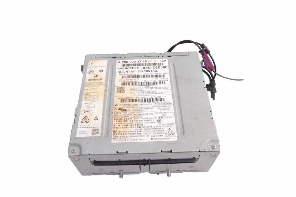 Radio/CD/DVD atskaņotājs/navigācija A2059025514