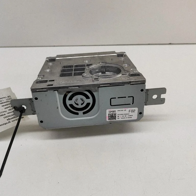 Radio/CD/DVD atskaņotājs/navigācija 940C3BF100
