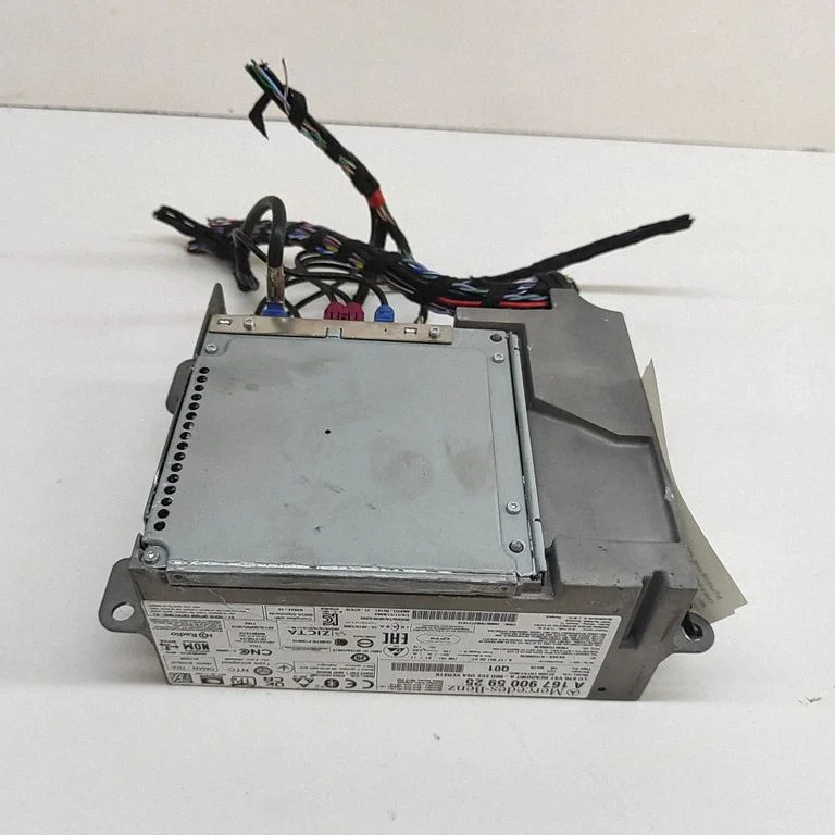 Radio/CD/DVD/GPS head unit A1779010907