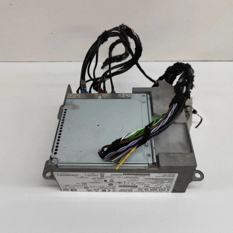 Radio/CD/DVD/GPS head unit A2539018202