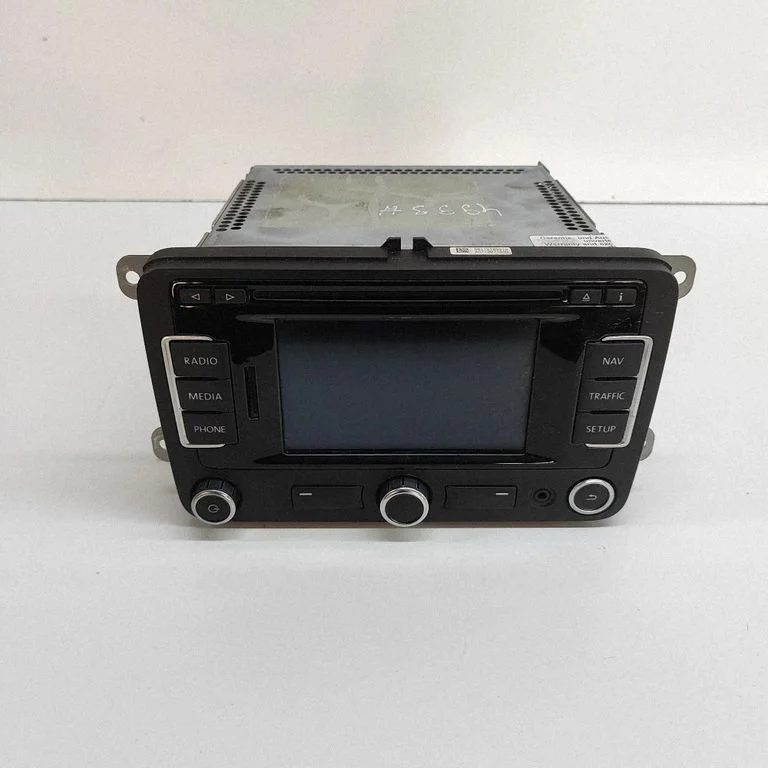 Radio/CD/DVD atskaņotājs/navigācija 3C8035279M