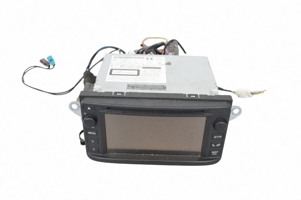 Radio/CD/DVD/GPS head unit 86840YY133