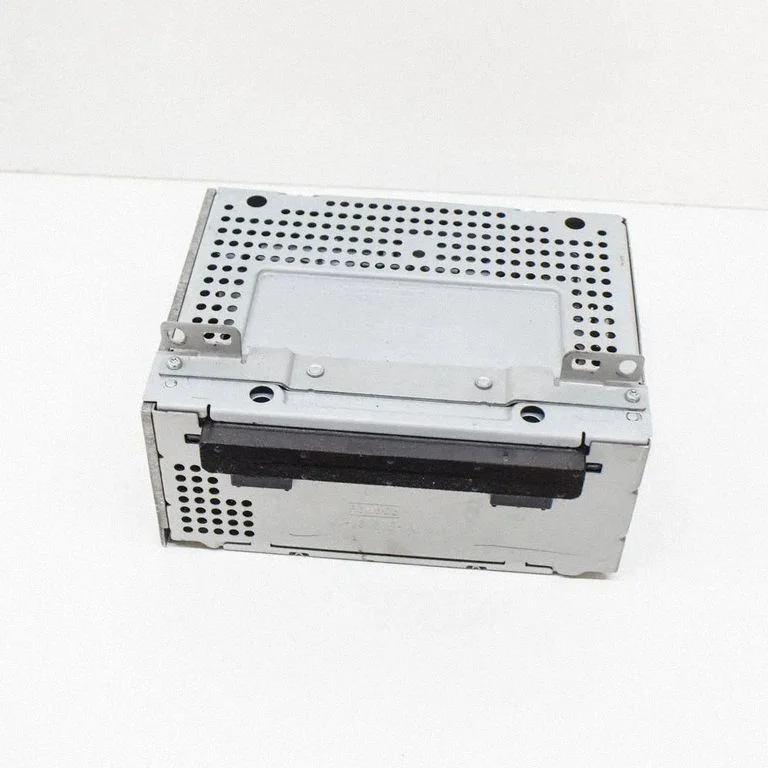 Radio/CD/DVD atskaņotājs/navigācija F1BT18C815HAK