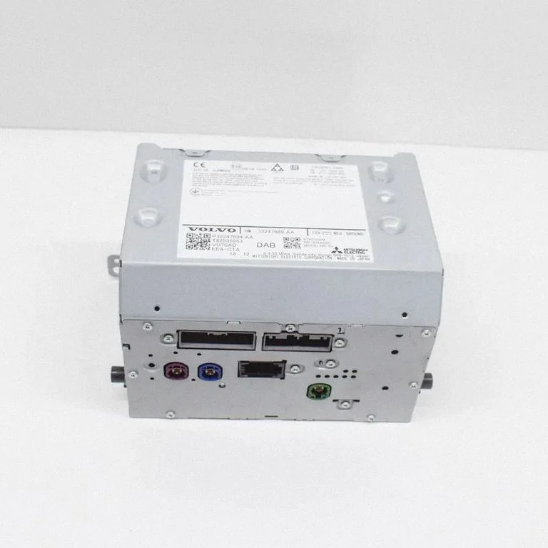 Radio/CD/DVD atskaņotājs/navigācija 32247689