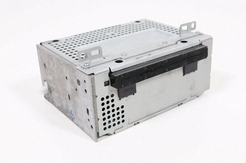 Radio/CD/DVD atskaņotājs/navigācija F1BT18C815HAH