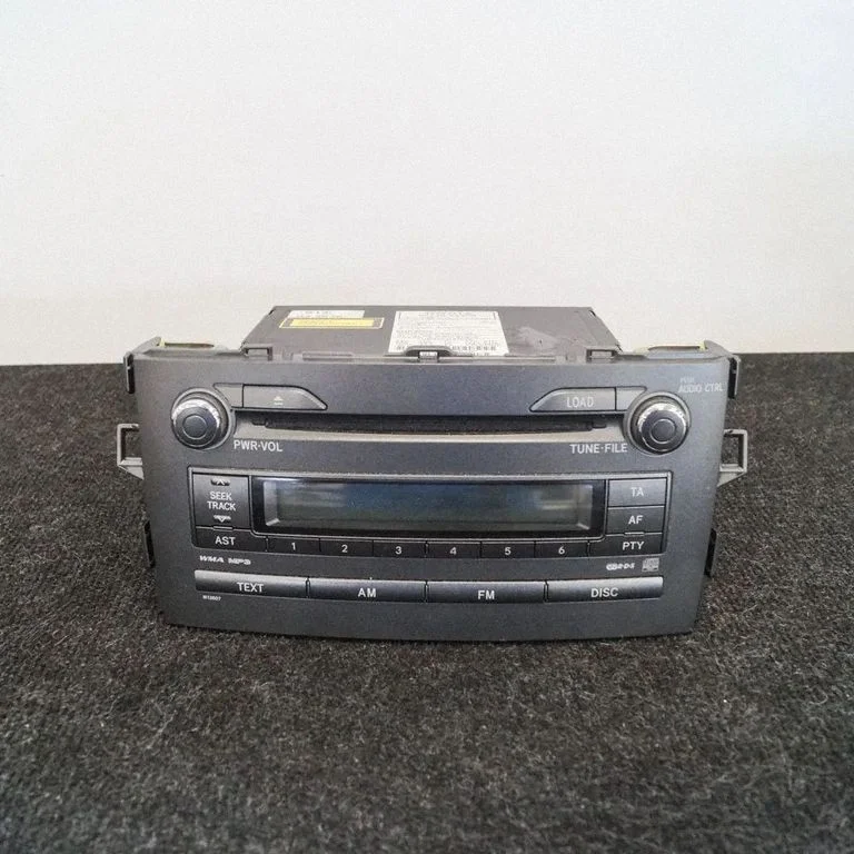 Raadio / CD/DVD-mängija / navigatsioon – Toyota Auris 150 (2006-2012)