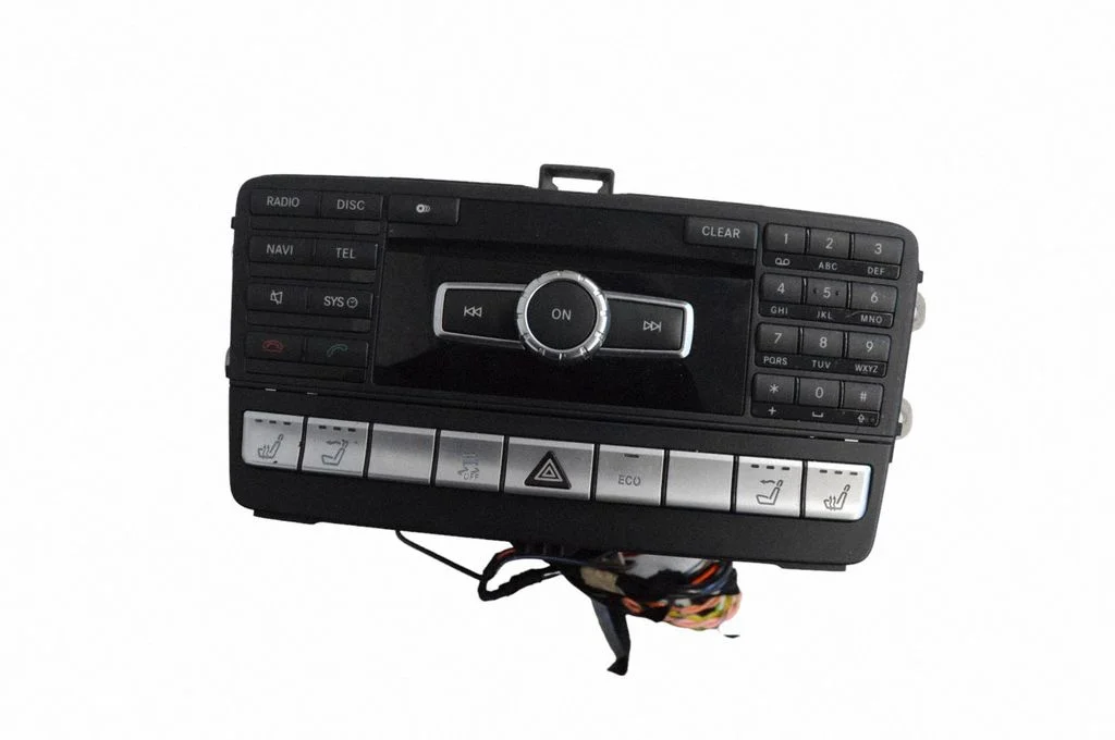 Radio, odtwarzacz CD/DVD, nawigacja – Mercedes-Benz Klasa SLK R172 (2011-2017)