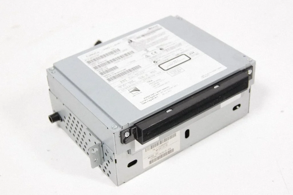 Radio/CD/DVD atskaņotājs/navigācija – Volvo XC60 (2009-2013)
