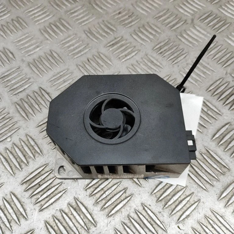 Sound amplifier A2118705189